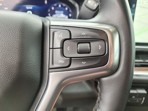 Used 2025 Chevrolet Silverado 1500 LT AWD/4WD image 27