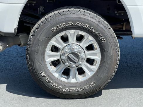 Used 2022 Ford F350 XLT AWD/4WD image 15
