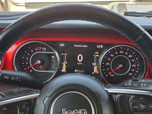 Used 2020 Jeep Wrangler Unlimited Rubicon w/ LED Lighting Group AWD/4WD image 23