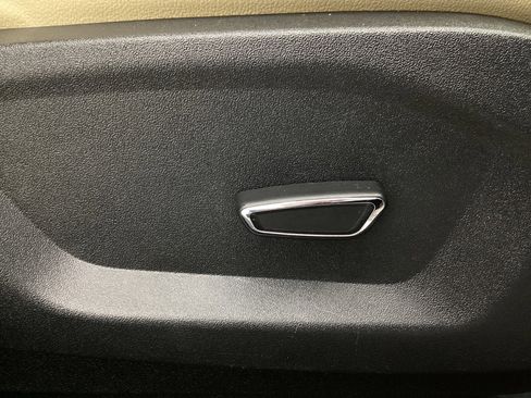 Used 2019 Ford Edge SEL w/ Equipment Group 201A image 40