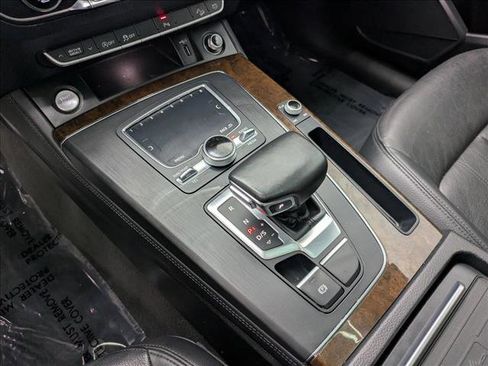 Used 2020 Audi Q5 2.0T Premium Plus w/ Premium Plus Package image 12