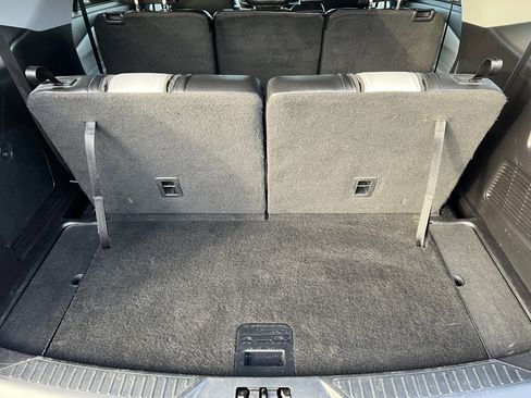 Used 2021 Ford Explorer XLT w/ Equipment Group 202A image 19