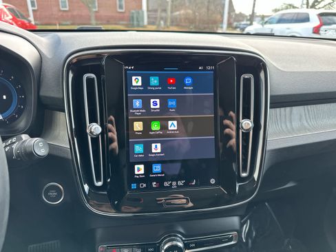 Used 2023 Volvo XC40 B5 Plus w/ Driver Assist Package image 18