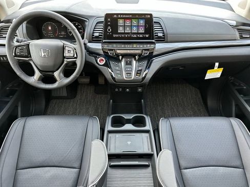 New 2026 Honda Odyssey Elite image 15