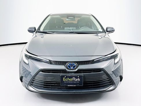 Used 2023 Toyota Corolla LE w/ Carpet Mat Package (TMS) FWD image 2
