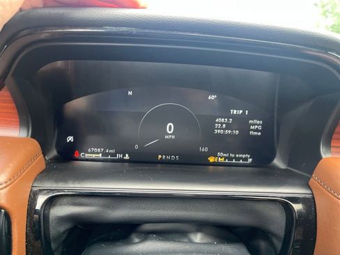 Used 2022 Lincoln Nautilus Reserve w/ Equipment Group 201A AWD/4WD image 7