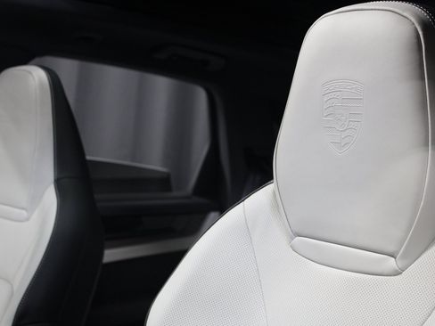 New 2026 Porsche Cayenne E-Hybrid image 18