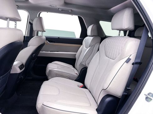Used 2024 Hyundai Palisade Limited AWD/4WD image 36
