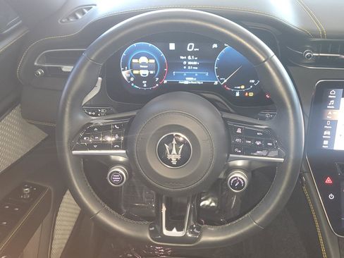 Used 2023 Maserati Grecale Modena AWD/4WD image 14