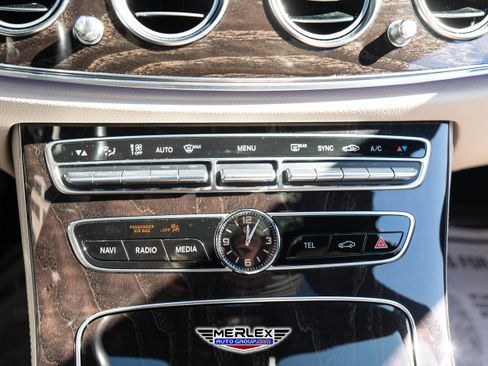 Used 2019 Mercedes-Benz E 300 w/ Premium 1 Package image 34