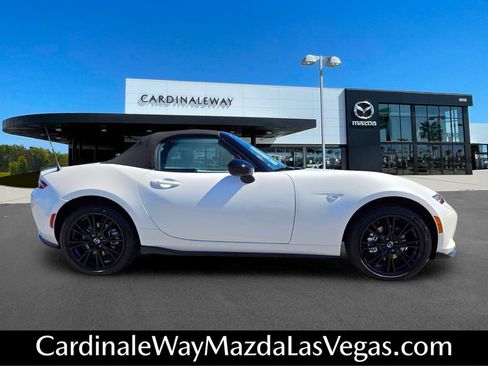 New 2026 MAZDA MX-5 Miata Club w/ Appearance Package RWD image 7