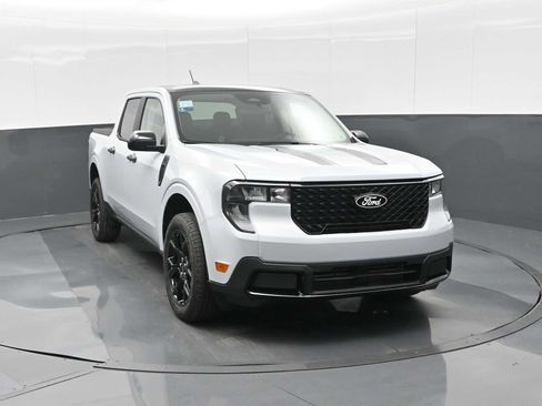 New 2025 Ford Maverick XLT w/ XLT Luxury Package image 3