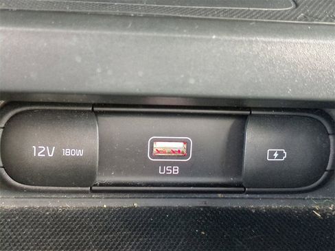 Used 2020 Kia Soul EX image 21