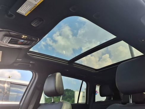 New 2026 Jeep Cherokee Limited AWD/4WD image 7