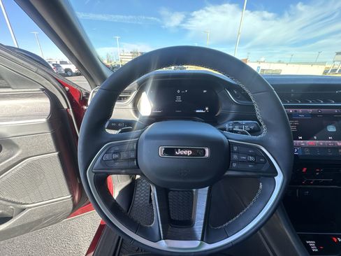 Used 2024 Jeep Grand Cherokee L Limited w/ Black Appearance Package image 14