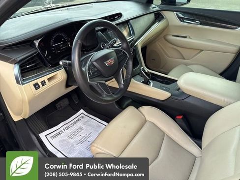 Used 2017 Cadillac XT5 FWD image 13