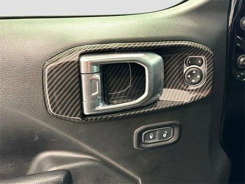 Used 2023 Jeep Wrangler Sport S image 16