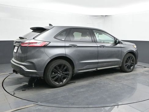 Used 2024 Ford Edge ST-Line w/ Class II Trailer Tow Package AWD/4WD image 2