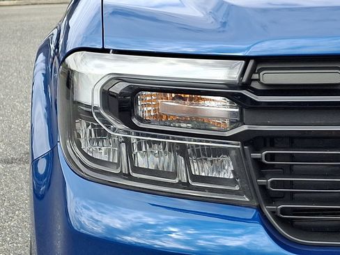 Certified 2024 Ford Maverick Lariat w/ Black Appearance Package image 9