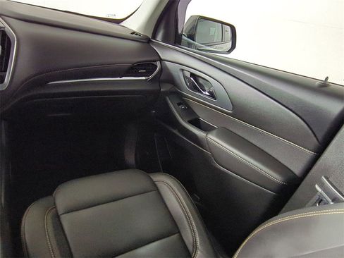Used 2020 Chevrolet Traverse Premier w/ Redline Edition image 18