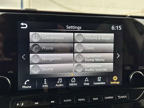 Used 2022 Nissan Pathfinder SL AWD/4WD image 51