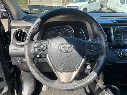 Used 2015 Toyota RAV4 XLE image 14