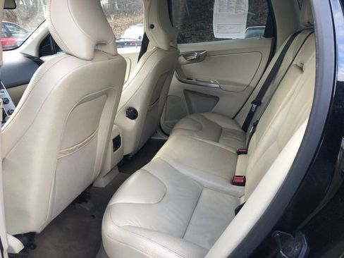 Used 2012 Volvo XC60 T6 image 11
