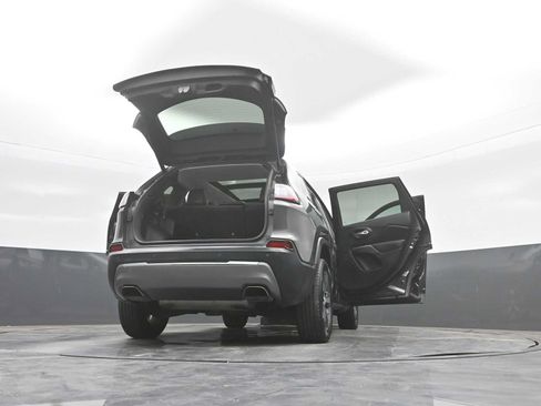 Used 2019 Jeep Cherokee Limited AWD/4WD image 41