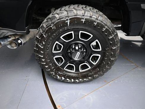 Used 2024 Ford F250 Platinum w/ FX4 Off-Road Package AWD/4WD image 23