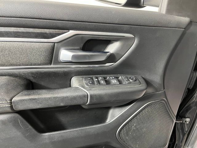 Used 2019 RAM 1500 Big Horn AWD/4WD image 14