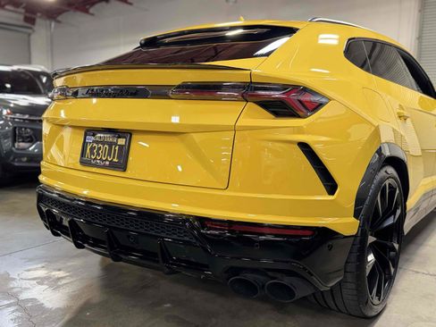 Used 2021 Lamborghini Urus image 69