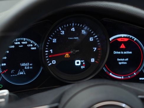 Certified 2023 Porsche Panamera Platinum Edition image 23