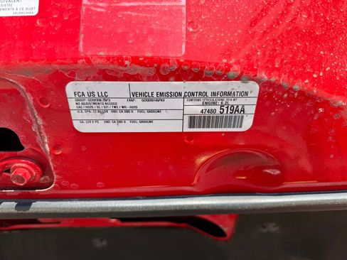 Used 2016 Dodge Challenger SRT Hellcat image 8