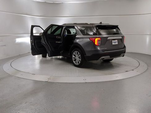 Used 2023 Ford Explorer Limited image 10