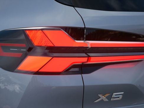 New 2026 BMW X5 sDrive40i RWD image 33