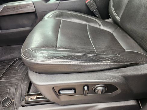 Used 2020 Chevrolet Silverado 2500 LTZ w/ LTZ Texas Edition image 23