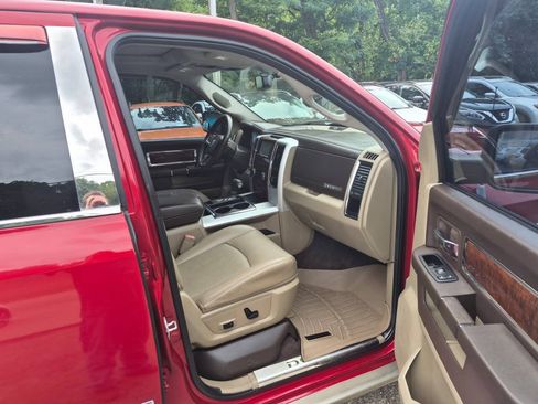 Used 2010 Dodge Ram 1500 Truck Laramie w/ Chrome Accents Group AWD/4WD image 6