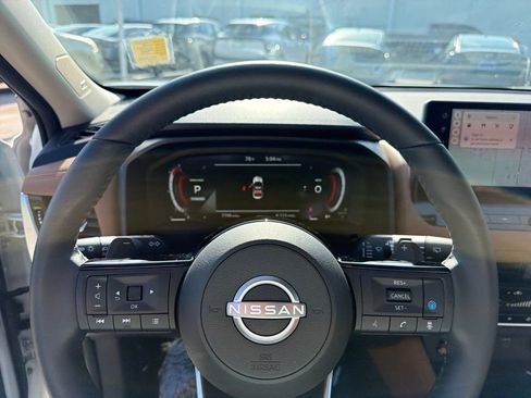 Used 2024 Nissan Rogue Platinum w/ Platinum Premium Package image 22