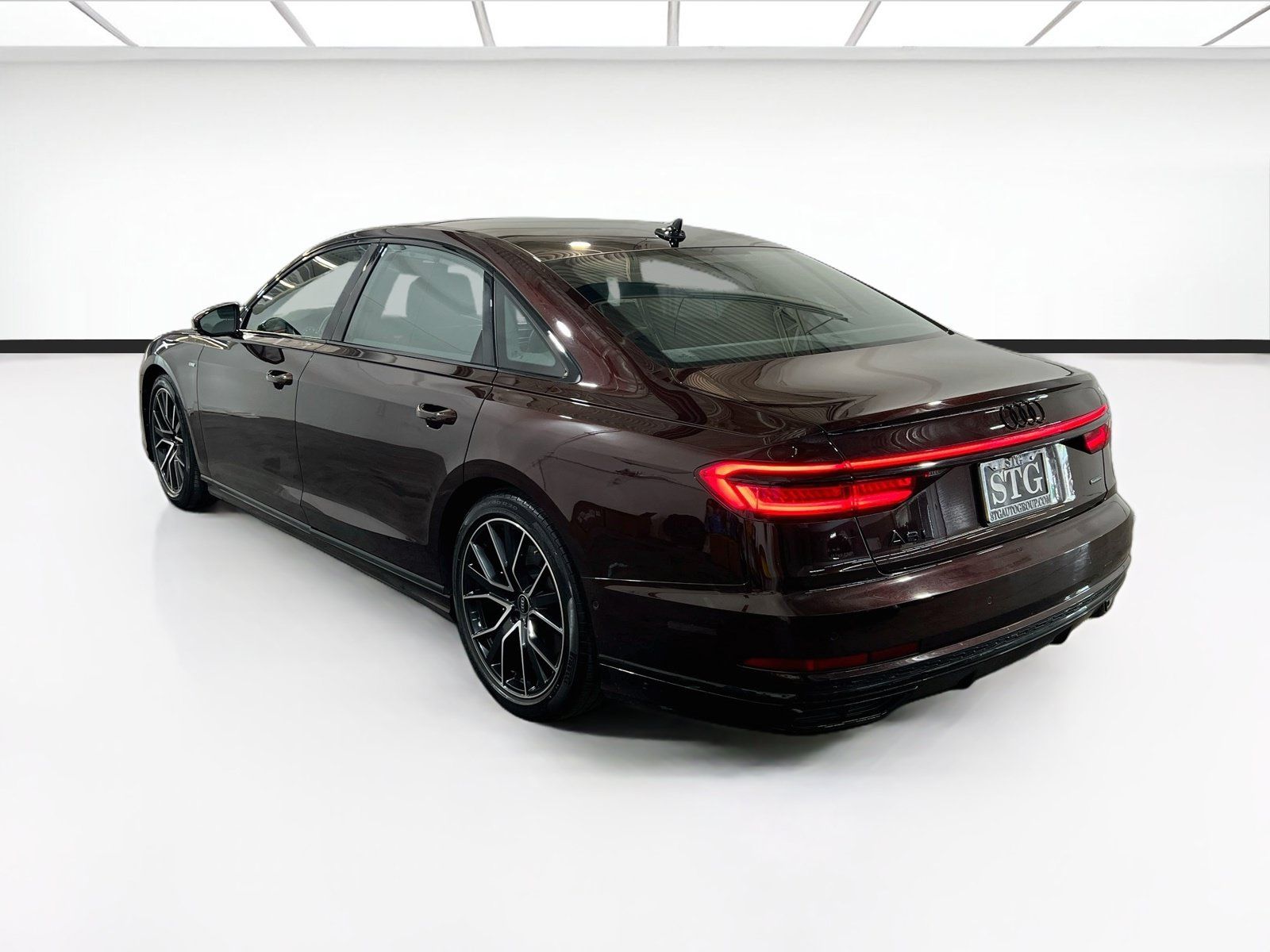 Used 2021 Audi A8 L 4.0T AWD/4WD image 6