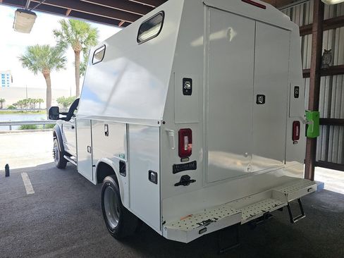 Used 2018 Ford F550 2WD SuperCab Super Duty w/ Power Equipment Group image 3