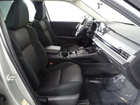 Used 2022 Mitsubishi Outlander ES image 15