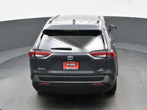 Used 2022 Toyota RAV4 LE AWD/4WD image 37