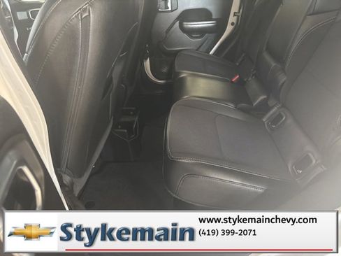 Used 2021 Jeep Gladiator Sport image 29
