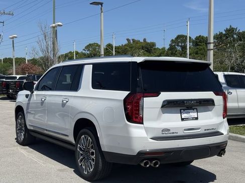 Used 2024 GMC Yukon XL Denali Ultimate image 2