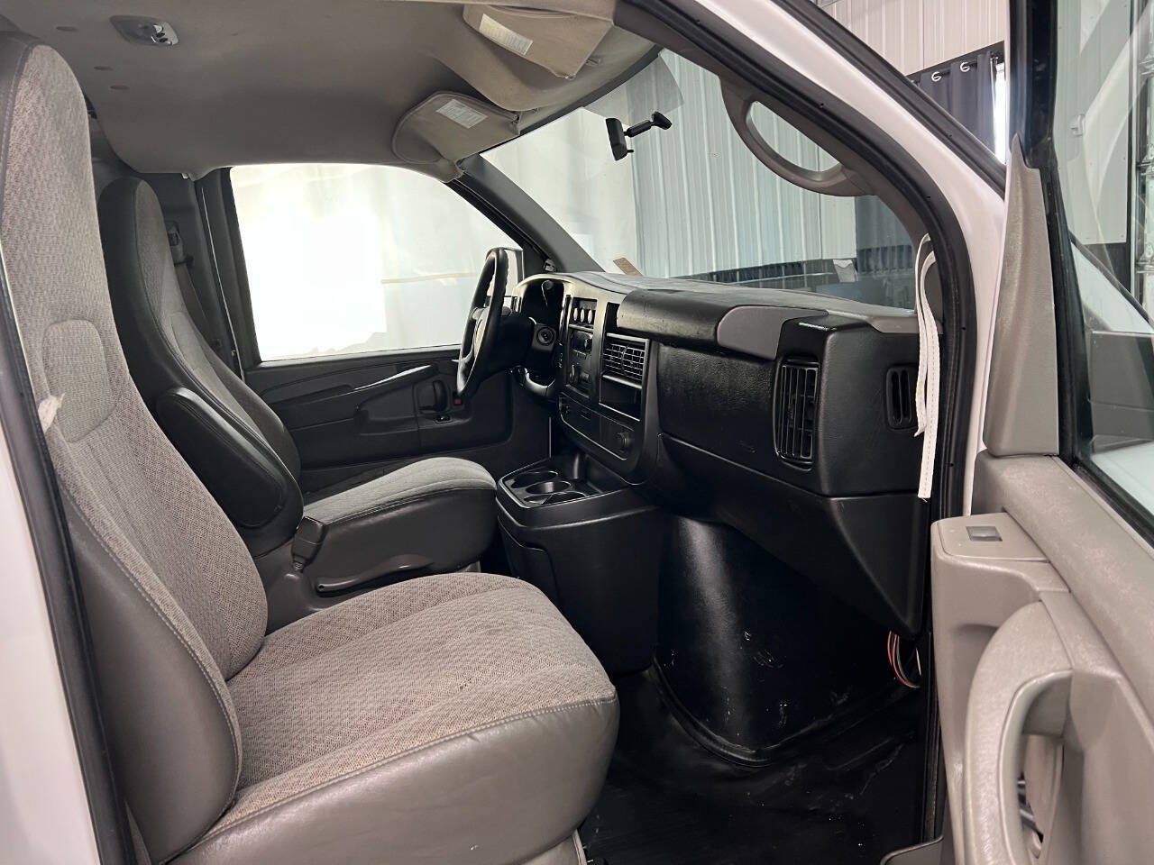 Used 2014 Chevrolet Express 1500 RWD image 10