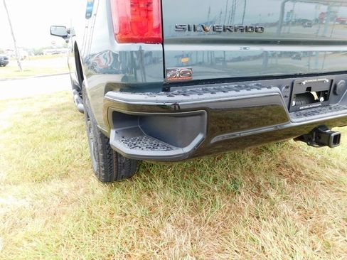 New 2026 Chevrolet Silverado 1500 Custom Trail Boss w/ Turbomax Blackout Package image 6