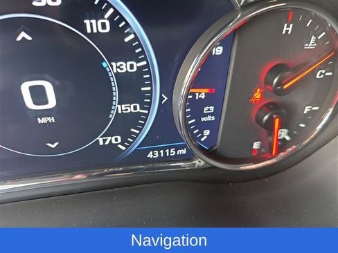 Used 2023 GMC Acadia SLT w/ Technology Package image 14