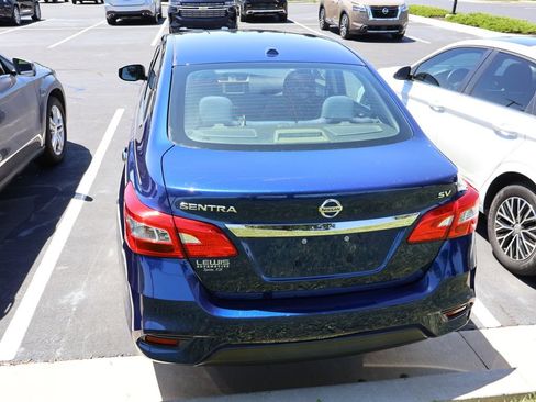 Used 2019 Nissan Sentra SV FWD image 13