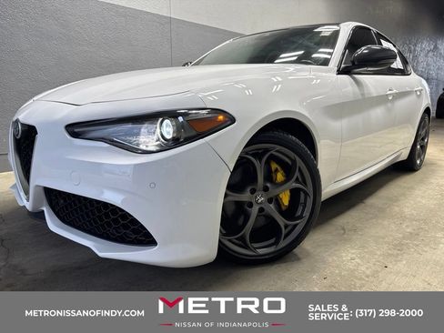 Used 2021 Alfa Romeo Giulia Ti Sport AWD/4WD image 1