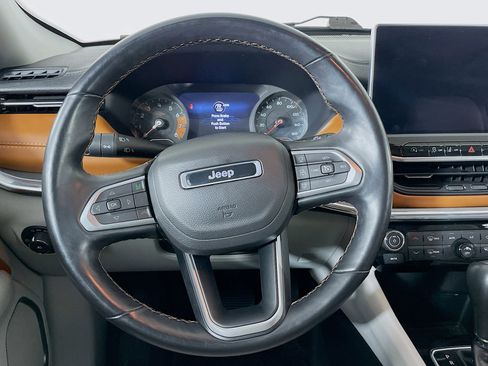 Used 2022 Jeep Compass Limited image 26